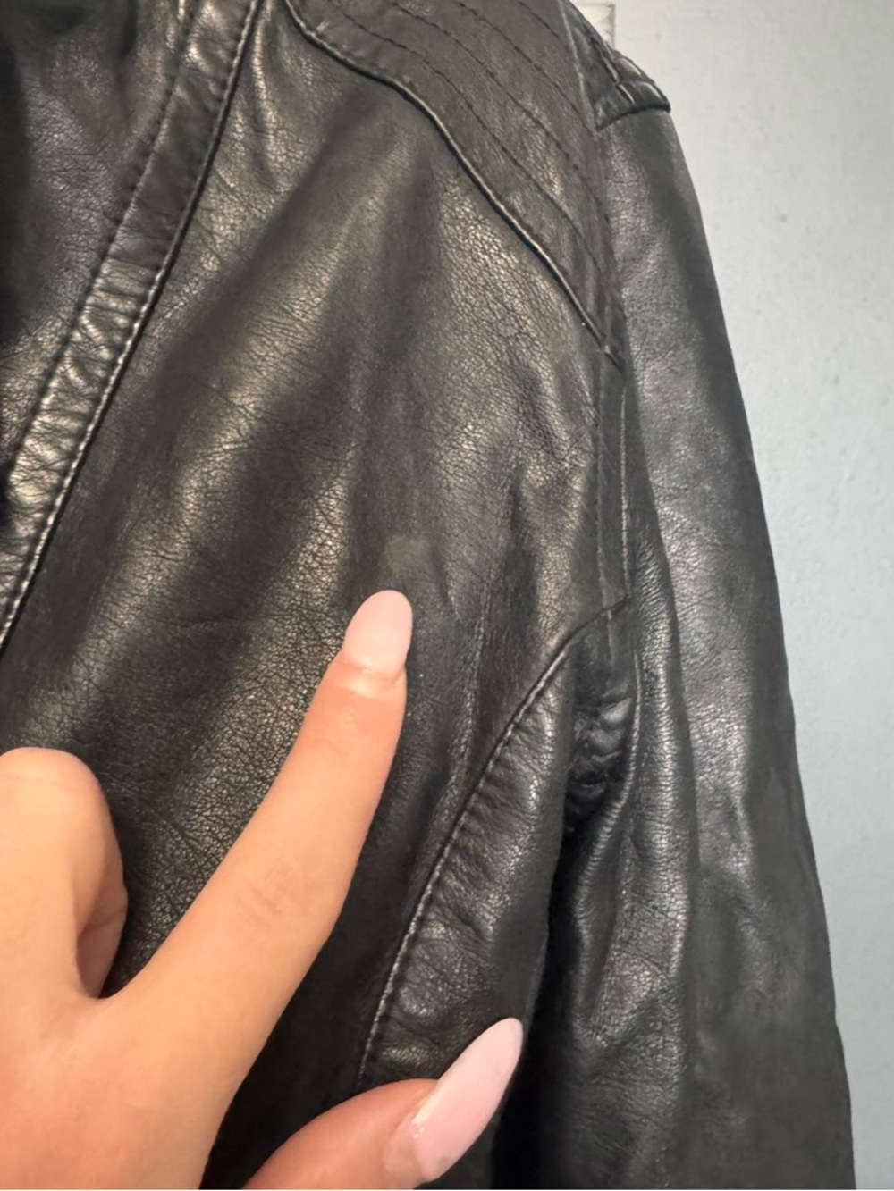 ❌SOLD❌ WarehouseY2K Black faux-leather bomber Jacket - Picture 5 of 8